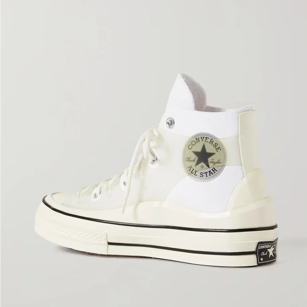 Converse shoes - Picture 2 of 3